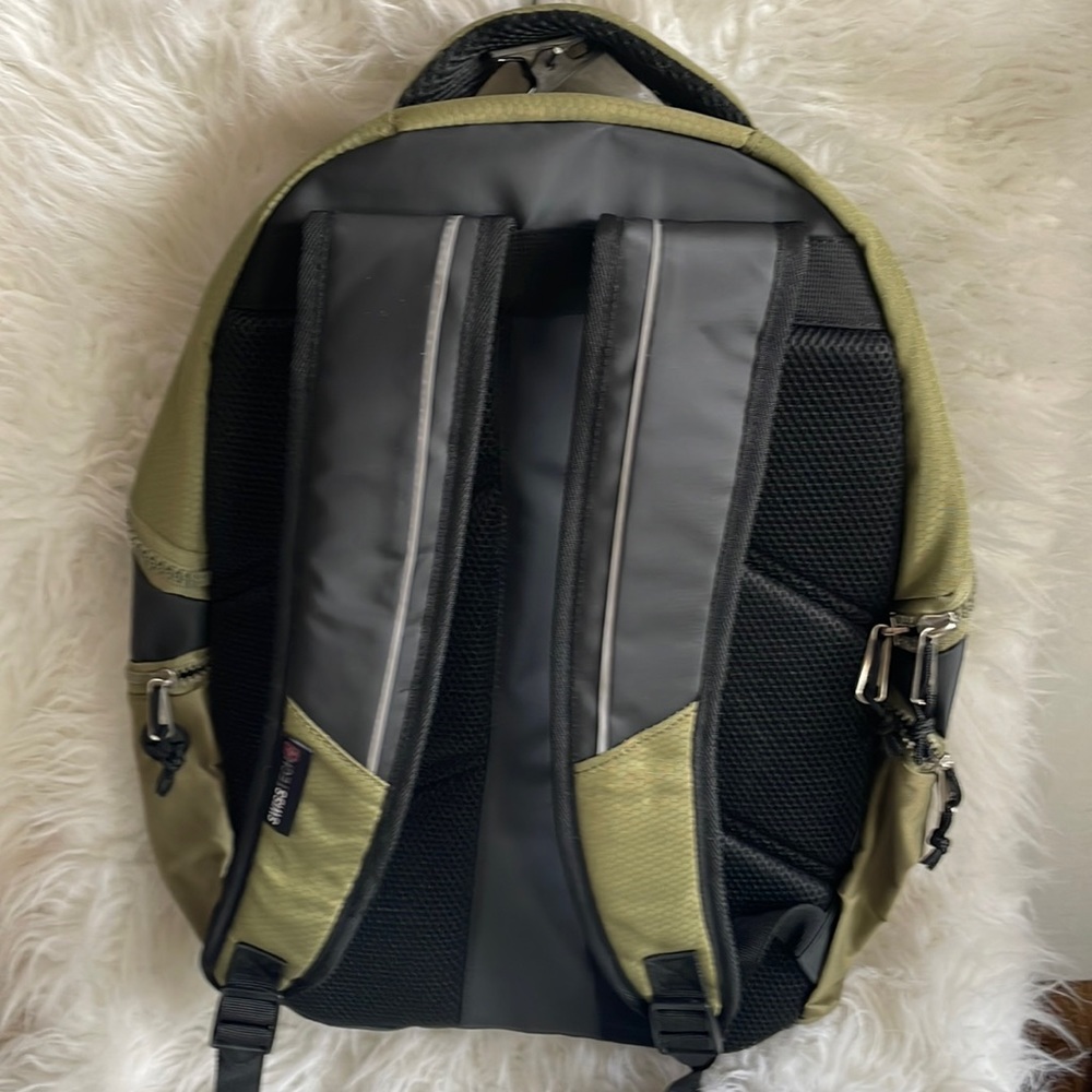 Swiss backpack - Picture 4 of 11